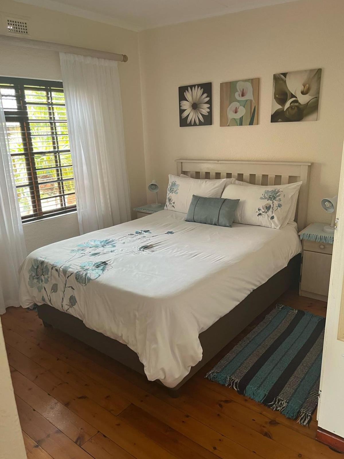 At Sta-Plus Guest House بورت اليزابيث المظهر الخارجي الصورة